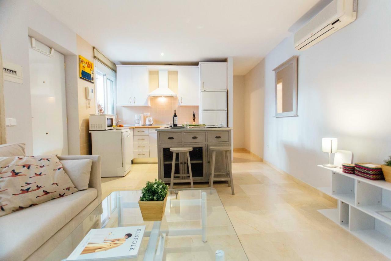 One & Lux- Lagar Apartment Севиля Екстериор снимка