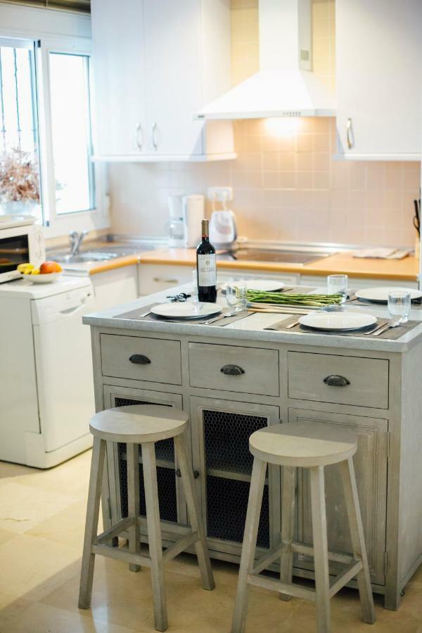 One & Lux- Lagar Apartment Севиля Екстериор снимка