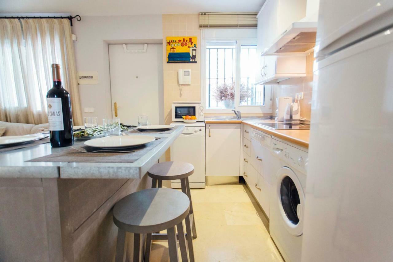 One & Lux- Lagar Apartment Севиля Екстериор снимка